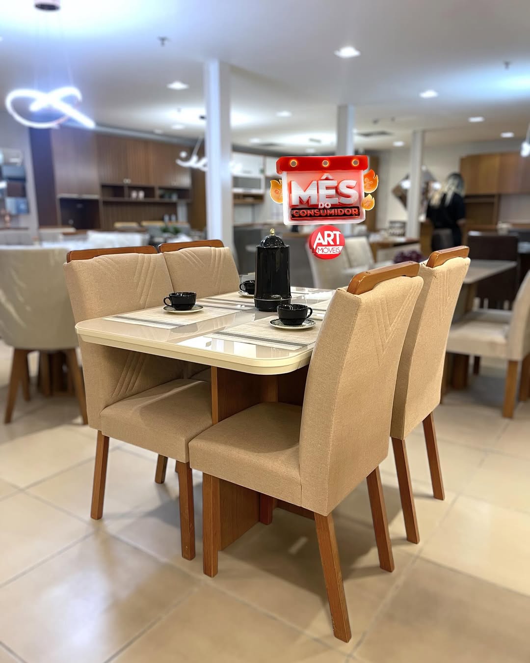 Sala de Jantar com 4 Cadeiras 1,20X80 Berlim - RUFATO